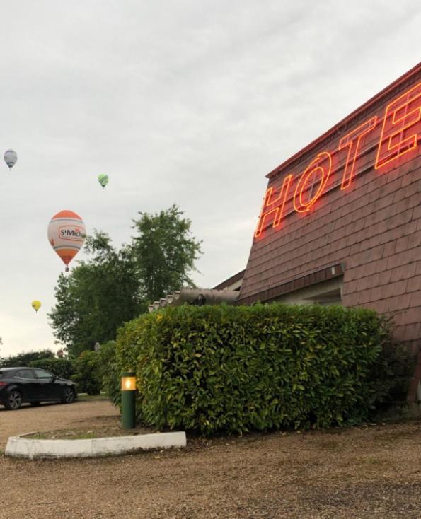 夏洛来酒店 Vitry-en-Charollais 外观 照片